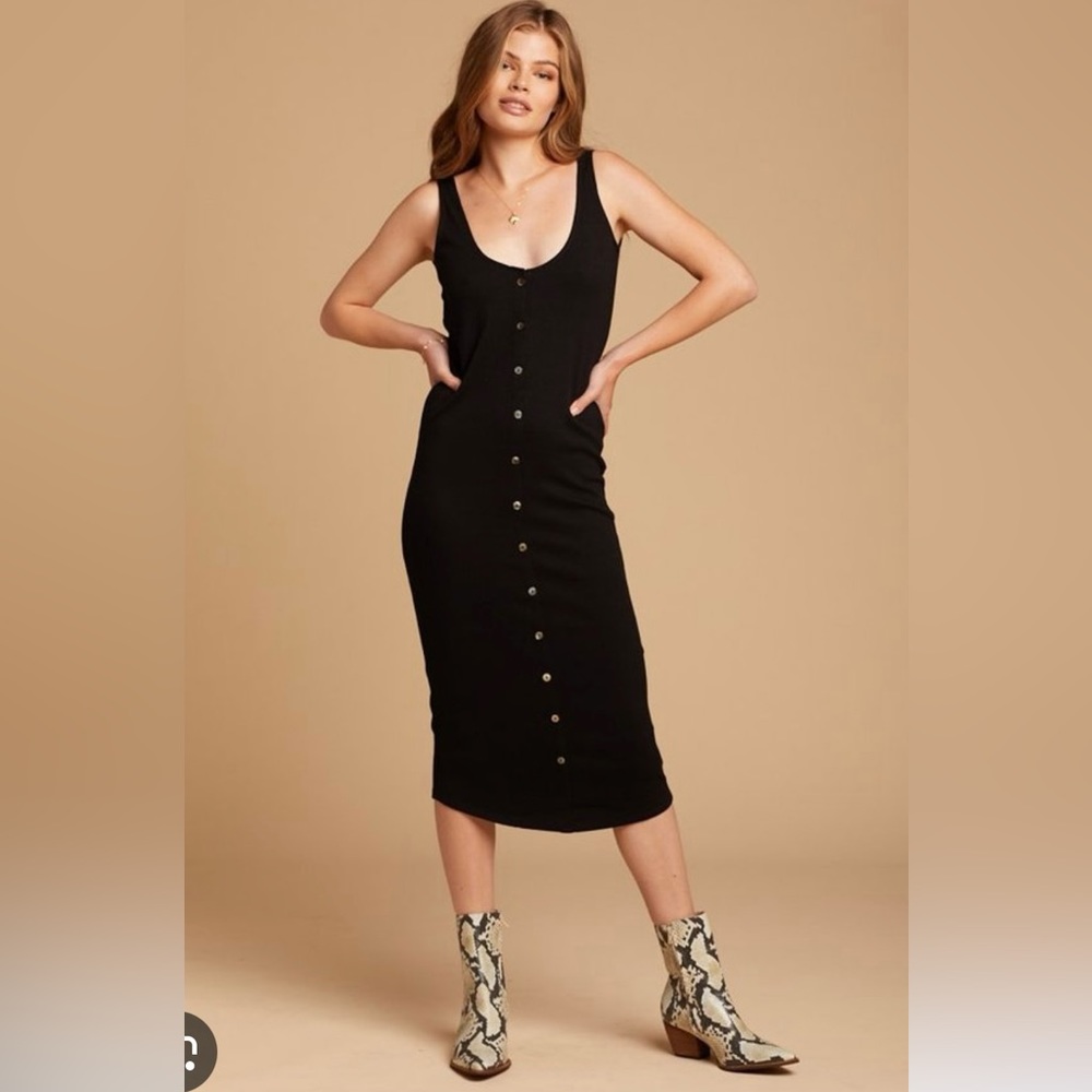 Amuse Society Morning Market Rubbed Button Front Ribbed Knit Midi Dress Medium